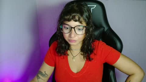 Snapshot of myamillor chatting on 05.25.26 myamillor online show from 05.25.26