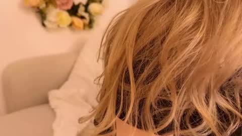 Mya-be Yours P online show from 02.04.25