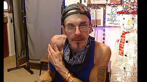 Snapshot of mycock4u247 chatting on 12.25.24 LA MARIPOSA DE MARICOPA online show from 12.25.24