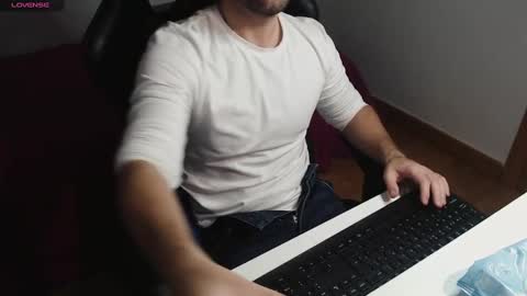 Juan  OF  myhairymacho online show from 03.09.25