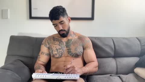 Snapshot of myke_esthetic chatting on 12.07.24 Myke esthetic online show from 12.07.24