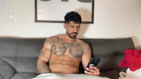 Snapshot of myke_esthetic chatting on 01.06.25 Myke esthetic online show from 01.06.25