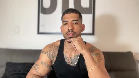 Snapshot of myke_esthetic chatting on 02.08.25 Myke esthetic online show from 02.08.25