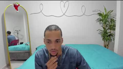 Snapshot of myke_master chatting on 12.15.25 myke_master online show from 12.15.25