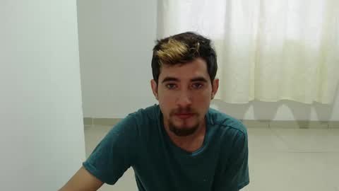 Snapshot of myke_xxx chatting on 12.16.24 mike online show from 12.16.24