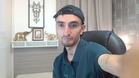 Snapshot of mykecastle chatting on 07.18.26 Im Mike online show from 07.18.26