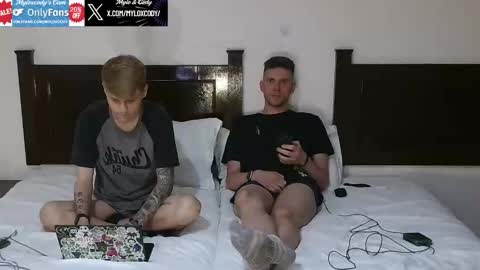 Snapshot of myloxcody chatting on 11.20.25 Mylo Cody online show from 11.20.25