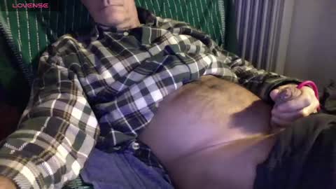 Bi sexy guy lovense hush is on private is open or password show tip if you like. online show from 03.04.25