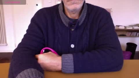 Bi sexy guy lovense hush is on private is open or password show tip if you like. online show from 12.05.25