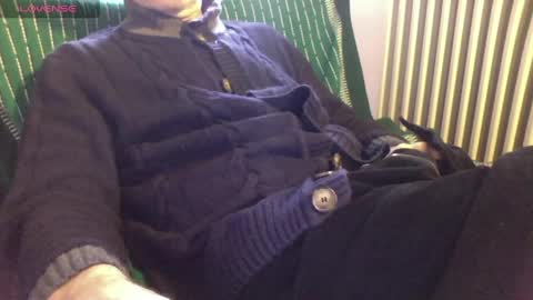 Bi sexy guy lovense hush is on private is open or password show tip if you like. online show from 04.05.26