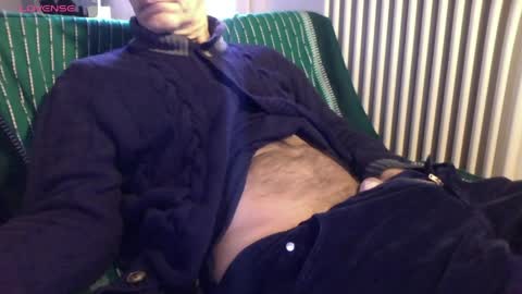 Bi sexy guy lovense hush is on private is open or password show tip if you like. online show from 04.16.26