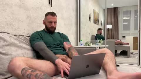 Snapshot of mynameismartin chatting on 12.18.24 mynameismartin online show from 12.18.24
