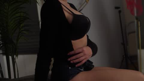 Snapshot of mypassion_ chatting on 03.04.26 mypassion_ online show from 03.04.26