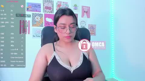 Snapshot of mypretty_isabella chatting on 06.11.26 Bella online show from 06.11.26