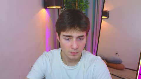 Snapshot of myshkek chatting on 03.03.26 Mickey online show from 03.03.26