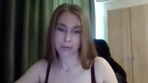 Snapshot of myst_velvet chatting on 06.01.26 myst_velvet online show from 06.01.26