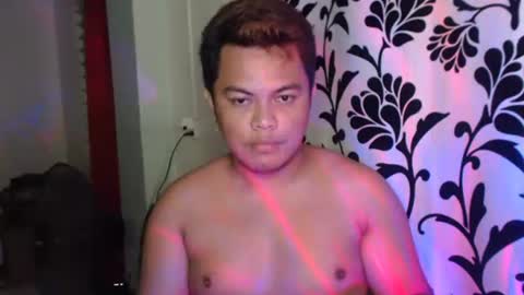 Snapshot of mysteriousasiangay chatting on 10.27.25 Mater Jerk online show from 10.27.25