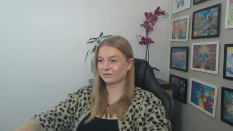 Snapshot of mysteryericax chatting on 04.23.26 Erica online show from 04.23.26