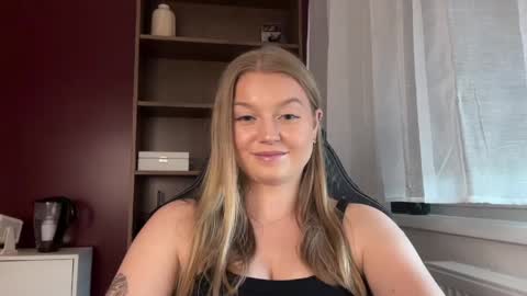 Snapshot of mysteryericax chatting on 05.26.26 Erica online show from 05.26.26