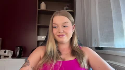 Snapshot of mysteryericax chatting on 05.29.26 Erica online show from 05.29.26