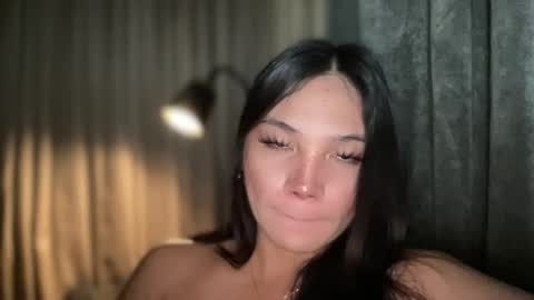 UR GIRL NEXTDOOR online show from 02.05.26