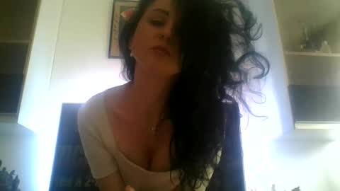 Snapshot of mystic_arya chatting on 12.14.25 Mystic Arya online show from 12.14.25