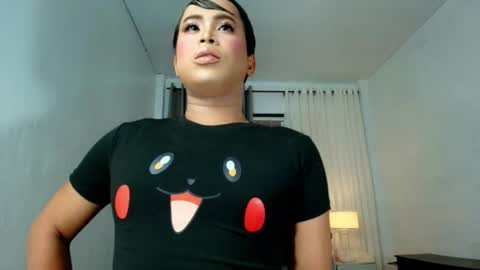 Snapshot of mysticflame332683 chatting on 05.30.26 kim online show from 05.30.26