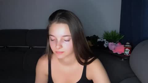 Leya online show from 11.15.25