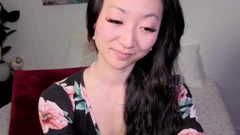 Snapshot of mysweetsofie1 chatting on 10.08.25 MySweetSofie online show from 10.08.25