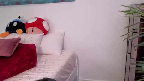 Snapshot of mysweetsofie1 chatting on 10.18.25 MySweetSofie online show from 10.18.25