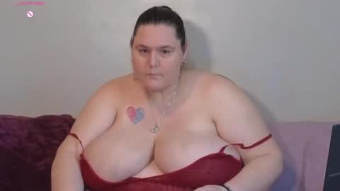 Snapshot of mzjuicybootay2169 chatting on 09.12.25 Mzjuicybootay online show from 09.12.25