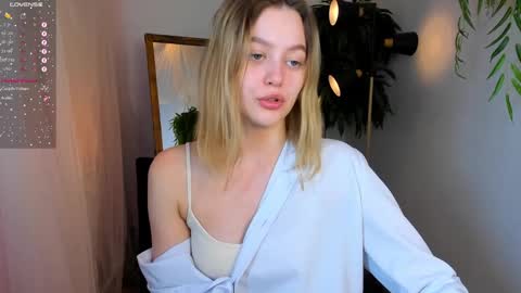 Eva  online show from 01.24.25