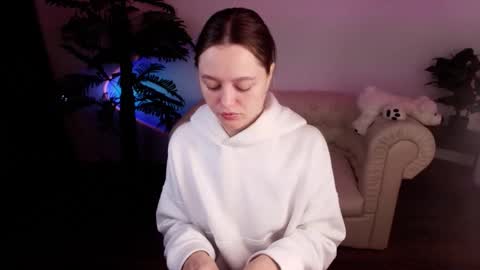 Eva  online show from 10.01.25