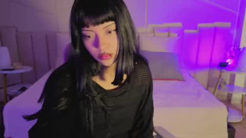 Snapshot of n0b_lela chatting on 03.04.26 Lela online show from 03.04.26