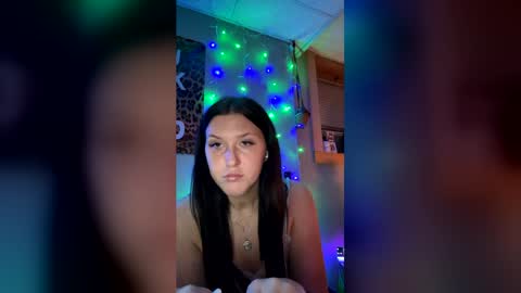 n0rmalgurl online show from 05.14.26