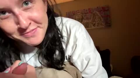 n0rmalgurl online show from 08.01.26