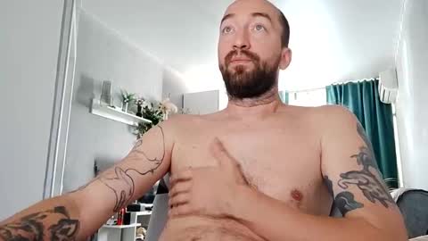 Snapshot of n22day22 chatting on 09.17.25 Mr Bigmagnum online show from 09.17.25