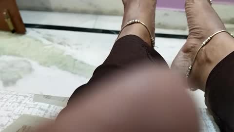 n298033 online show from 11.19.25