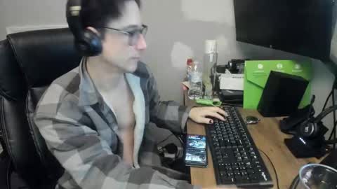 a Ordinary Boy online show from 02.02.26