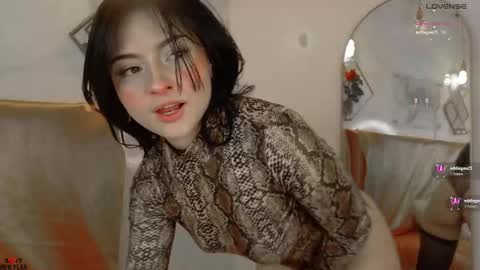 naamah_b online show from 01.10.26