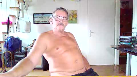 Snapshot of nacktputzer20171 chatting on 09.24.25 Mach mich heiss mit Token bis zum Orgasmus online show from 09.24.25