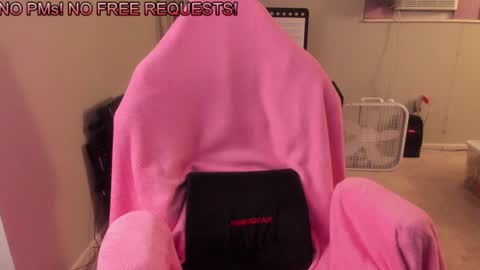 Natalie Marlo online show from 01.15.25