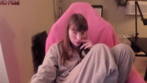 Natalie Marlo online show from 09.30.25