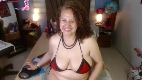 Snapshot of nadia_84 chatting on 05.08.26 nadia_84 online show from 05.08.26