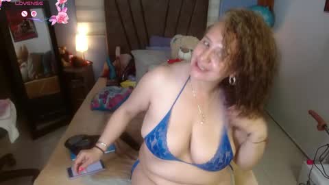 Snapshot of nadia_84 chatting on 05.16.26 nadia_84 online show from 05.16.26