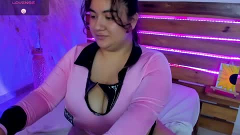 Nadine online show from 04.29.26