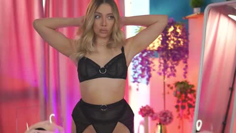 Nadia online show from 03.03.26