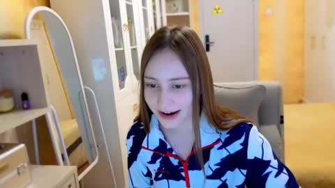 naebina online show from 11.20.25