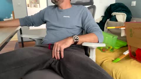 Snapshot of naforahbite chatting on 12.30.24 Sexyhotpapa online show from 12.30.24