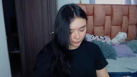 nahia cute     only   online show from 02.16.26